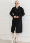 Kaşe Kaban – Uzun Boy Kruvaze Yaka, Kuşaklı Tesettür Kışlık Kaban, Astarlı Şık Yünlü Dokuma Oversize Rahat Kalıp, Cepli Modern Kaşe Mont Modeli  iyah