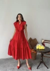 Kırmızı Fırfırlı Düğmeli Elbise