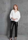Kol Katlama Detaylı Beyaz Gömlek