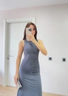 Kolsuz Büzgülü Uzun Elbise  Füme