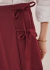 Önü Piliseli Yandan Bağlama Detaylı Bordo Mini Şort Etek