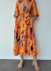Oranj Çiçek Desenli Kemerli Elbise