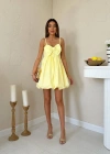Sarı Önü Fiyonklu Askılı Elbise