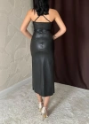 Siyah Sırt Dekolteli Deri Elbise