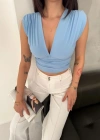 Vatkalı Kolsuz V Yaka Drapeli Crop Bluz ikralı Fit  Bebek avisi