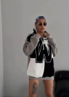 W Nakış İşlemeli Kapüşonlu weatshirt  iyah