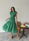 Zümrüt Fırfırlı Düğmeli Elbise