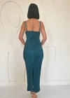 Zümrüt Piliseli Halter Boyun Elbise