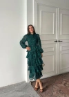 Zümrüt Valonlu Şeritli Kat Kat Elbise