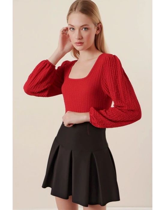 04 Uzun Kollu Bluz  Kırmızı