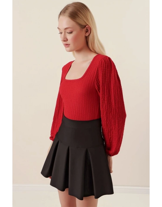 04 Uzun Kollu Bluz  Kırmızı