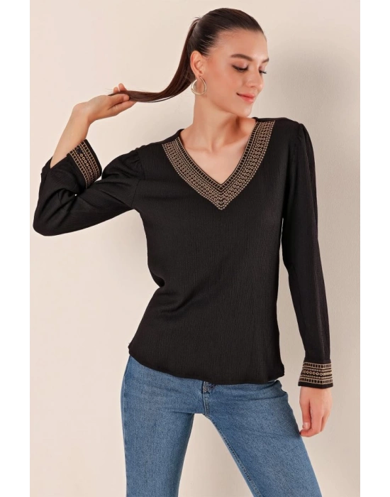 0466 Nakışlı V Yaka Örme Bluz  Siyah