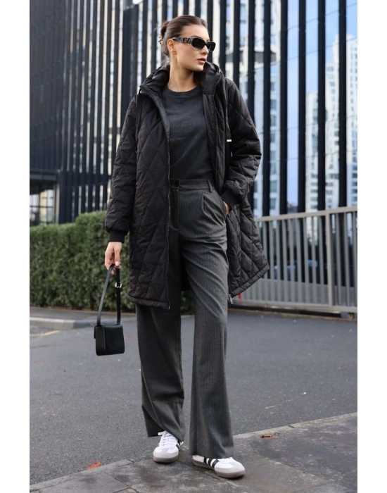 51 Kapitone Uzun Şişme Mont  Siyah