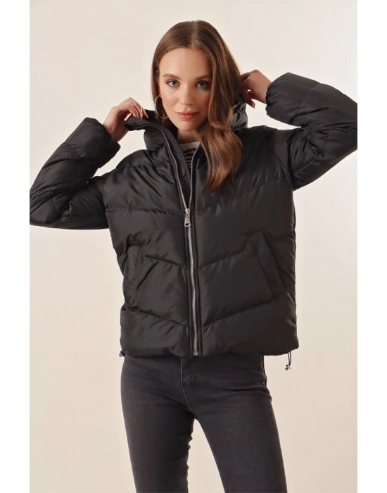 5124 Siyah Dik Yaka Şişme Mont