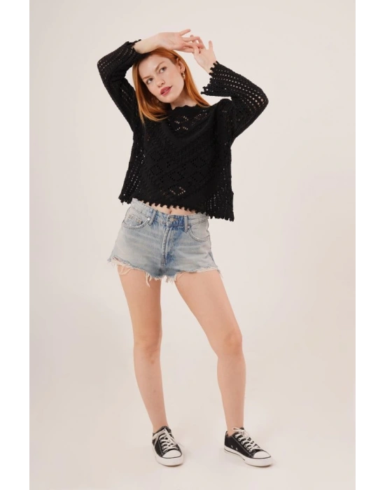 Ajurlu Delikli Model Mevsimlik Siyah Kazak