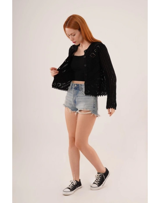 Ajurlu Düğmeli Siyah Hırka