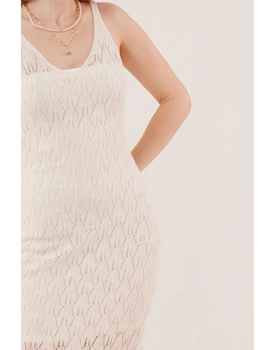 Ajurlu V Yaka Püskül Detaylı Krem Elbise