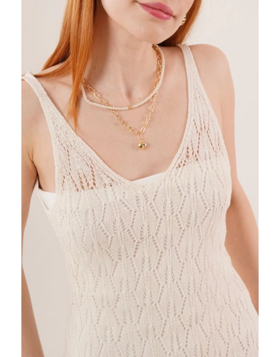 Ajurlu V Yaka Püskül Detaylı Krem Elbise