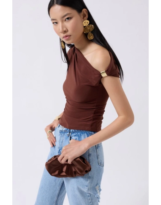 Aksesuar Detay Cutout Bluz