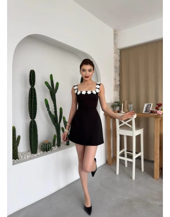 Alyosa Çiçek Detaylı Elbise