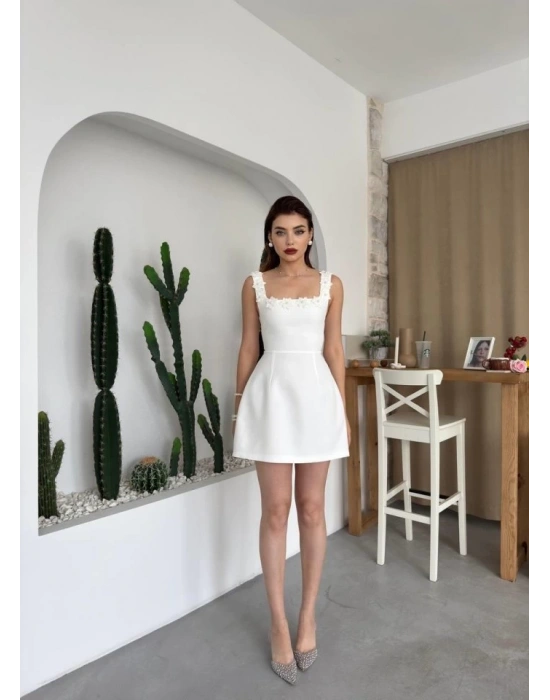 Alyosa Çiçek Detaylı Elbise