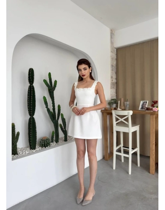 Alyosa Çiçek Detaylı Elbise