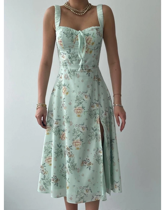 Anjelik Yırtmaç Detaylı Elbise