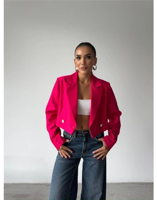 ARKAI İNCİ DÜĞME DETAYLI CROP CEKET  Fuşya