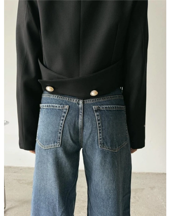 ARKASI İNCİ DÜĞME DETAYI CROP CEKET  Siyah