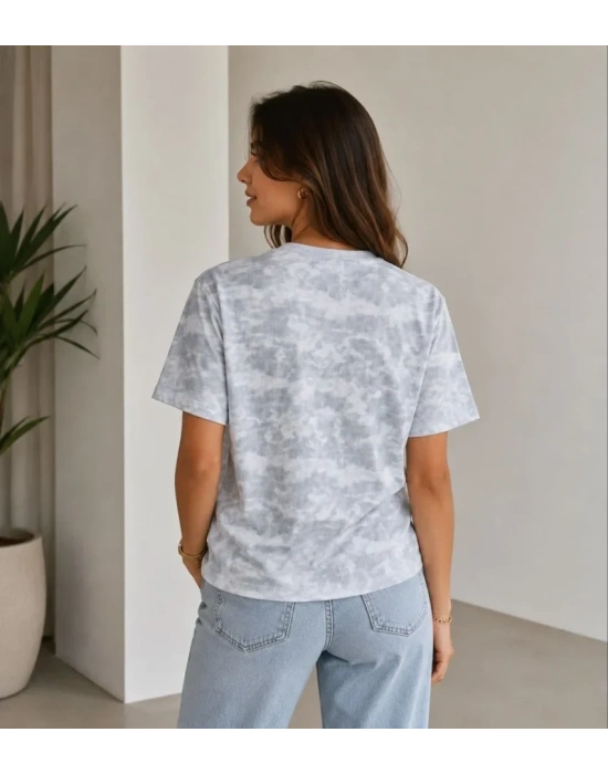 Batik Desenli Tişört Bisiklet Yaka Kısa Kol Regular Fit Tshirt  Gri