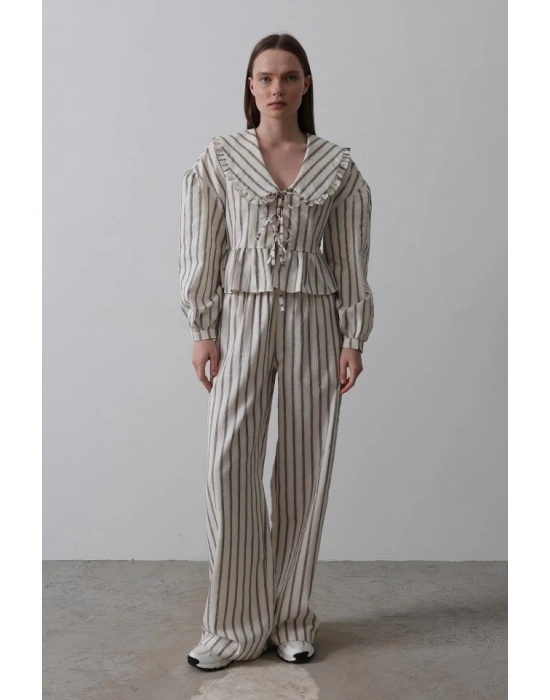 Bebe Yakalı Önü Bağlamalı Takım  Natür