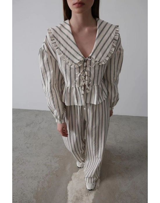 Bebe Yakalı Önü Bağlamalı Takım  Natür