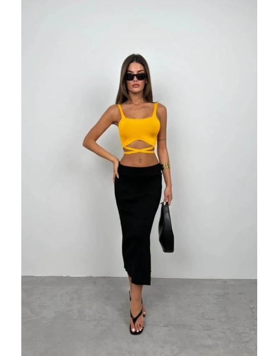 Bel Bağcıklı Crop Bluz