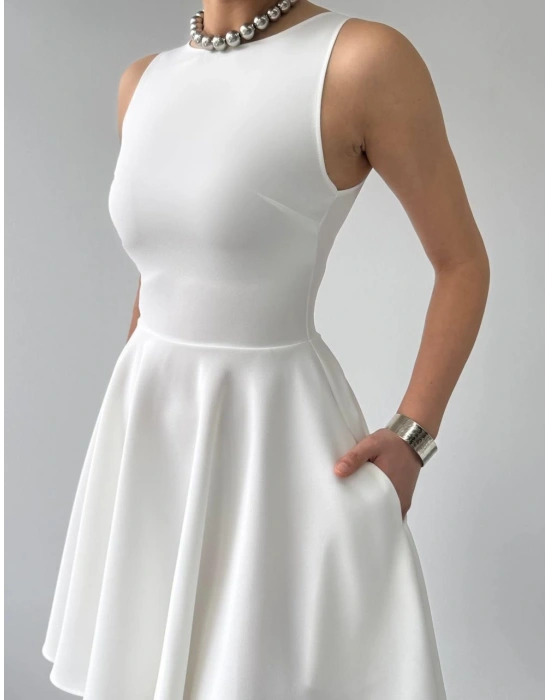 Berl Cep Detaylı Elbise