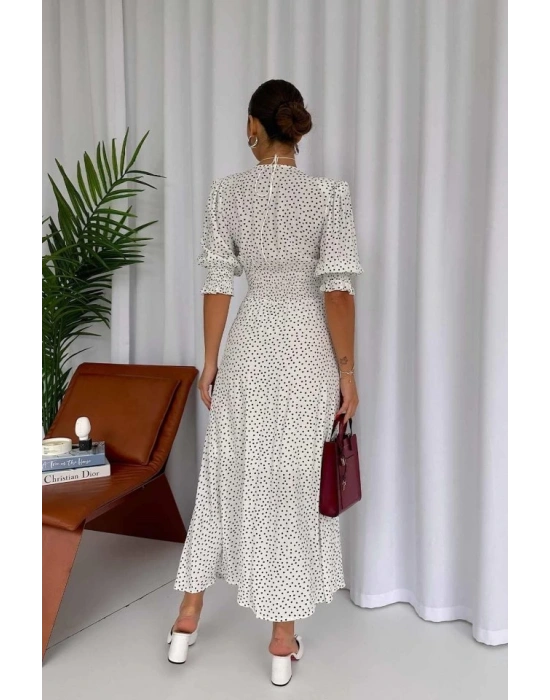 Beyaz Arka Ve Bel Ucu Gipeli Elbise