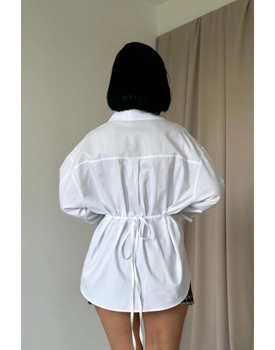 Beyaz Kapaklı Pileli Gömlek