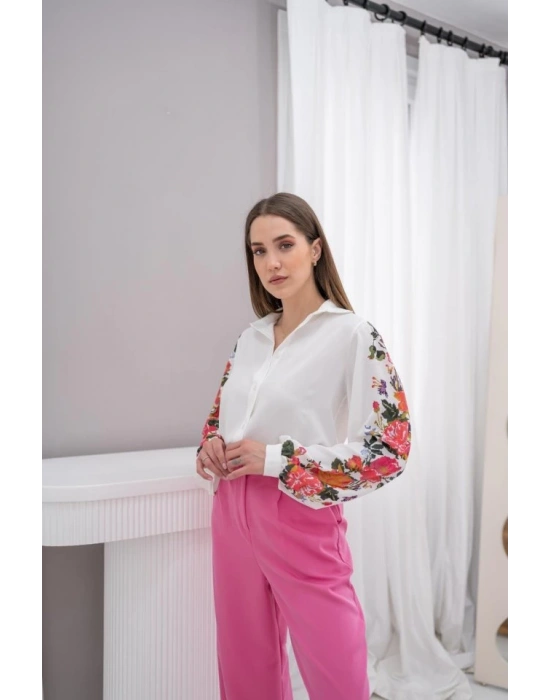 Beyaz Kolu Çiçekli Gömlek