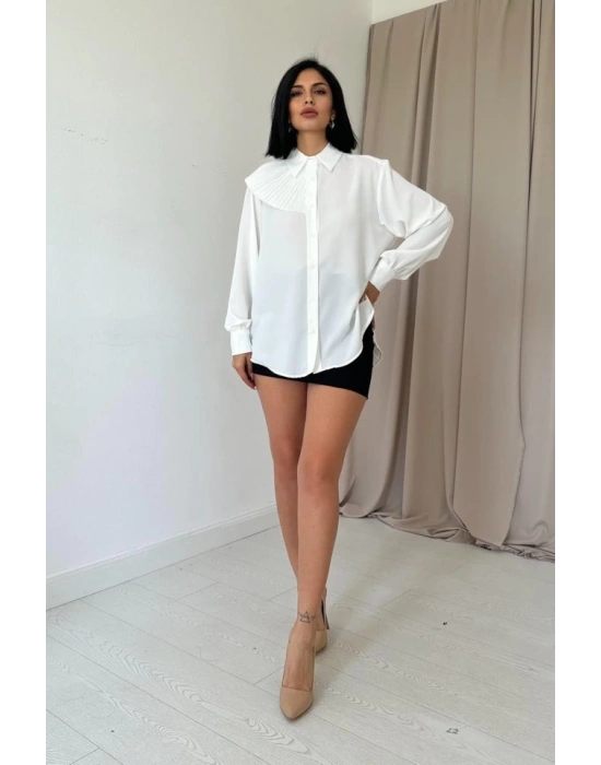 Beyaz Pilise Detaylı Jesica Gömlek