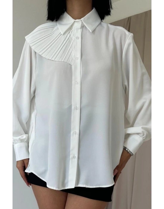 Beyaz Pilise Detaylı Jesica Gömlek
