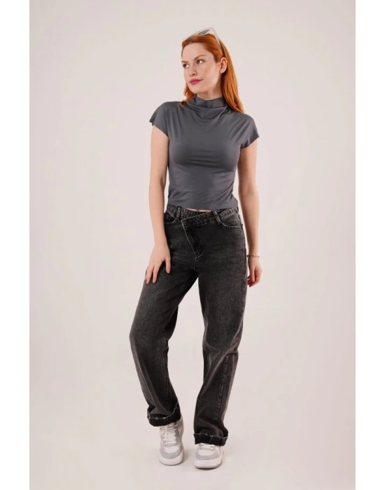 Boğazlı Parlak Kumaş Antrasit Crop