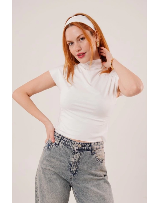 Boğazlı Parlak Kumaş Beyaz Crop