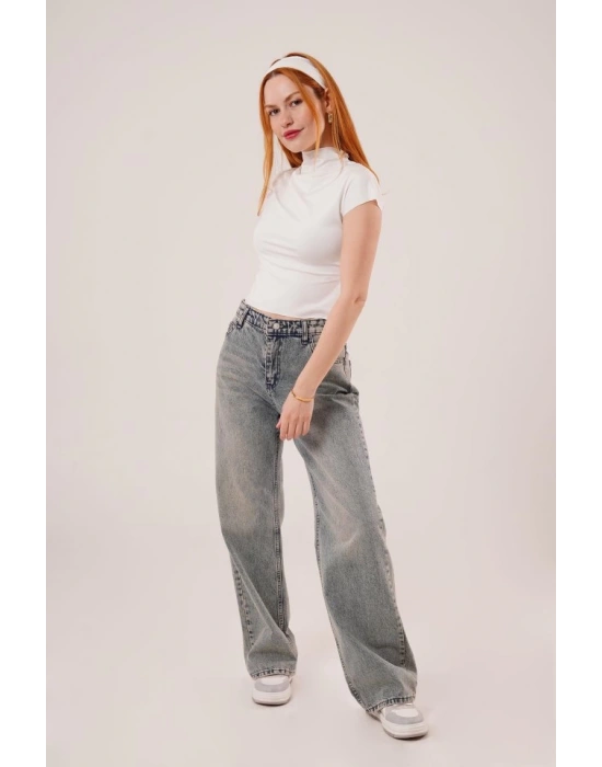 Boğazlı Parlak Kumaş Beyaz Crop