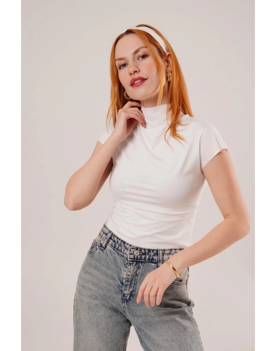 Boğazlı Parlak Kumaş Beyaz Crop