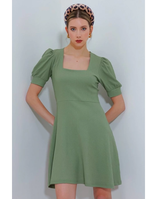 Çağla Yeşili Kare Yaka Örme Mini Elbise