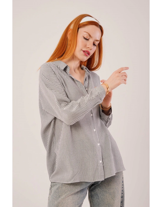 Cep Detay Çizgili Oversize Gri Gömlek