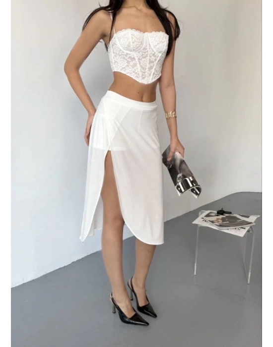 Çepli Şortlu Yırtmaçlı Etek  Beyaz