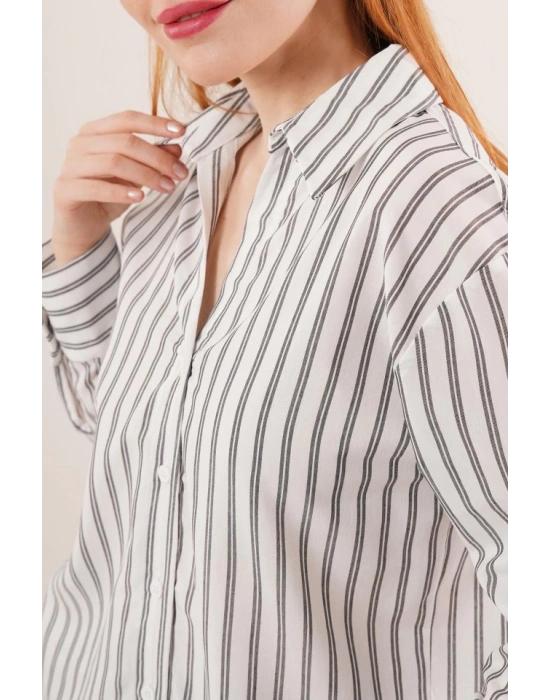 Çift Çizgi Geçişli Düğmeli Gri Gömlek