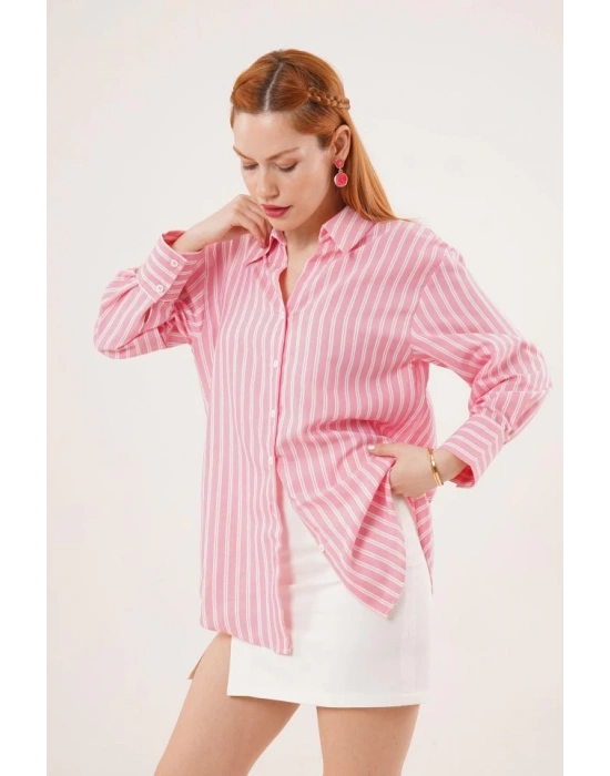 Çift Çizgi Geçişli Düğmeli Pembe Gömlek