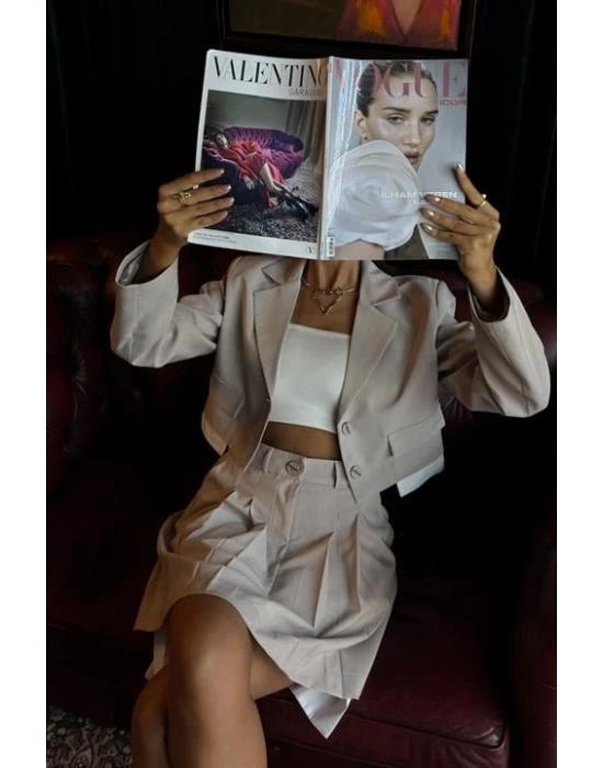 Crop Ceketli Ve Pile Etekli Garnili Takım 10111