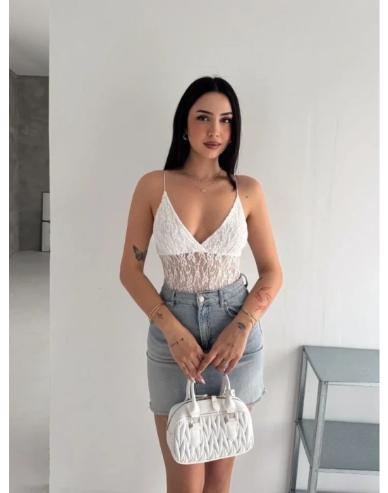 Dantel Detaylı Derin Dekolte Body Şık Kolsuz Yazlık Bodysuit  Beyaz